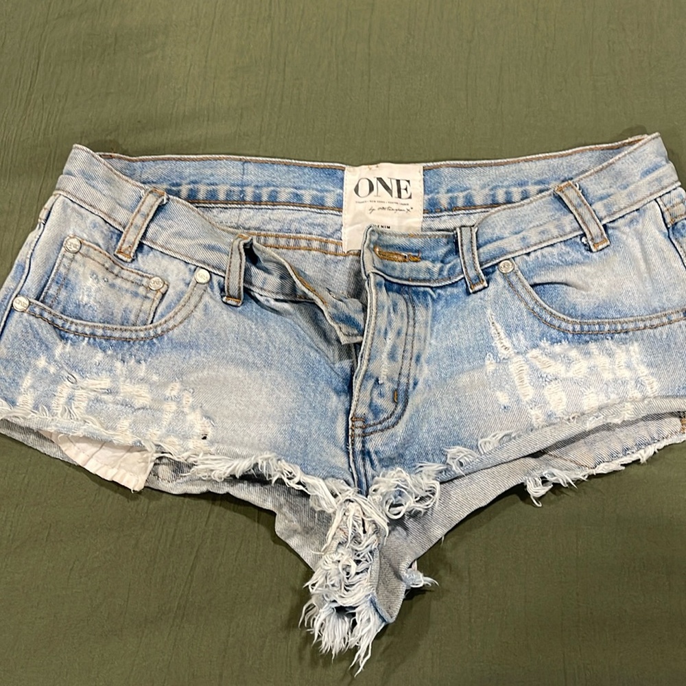 One X teaspoon shorts